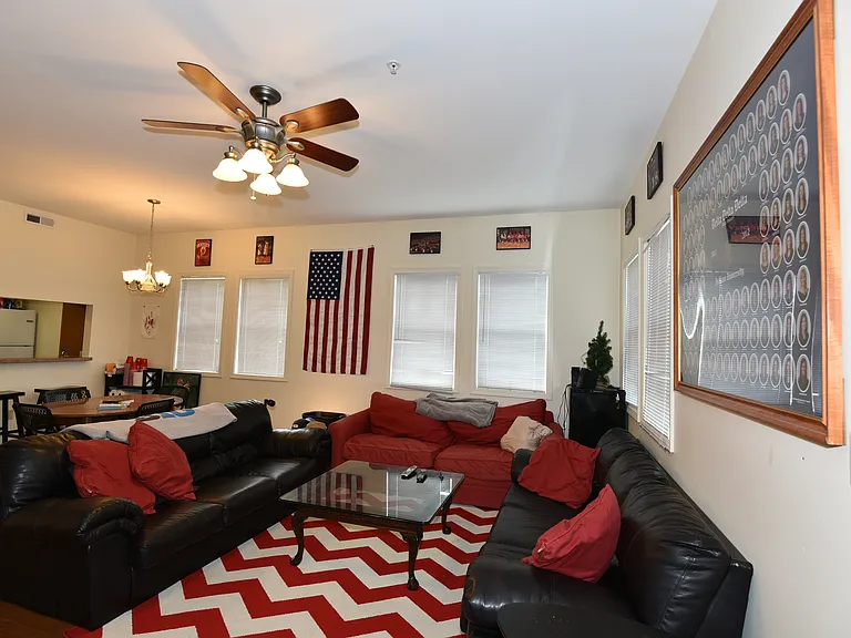 320 S Dunn — Photo 9