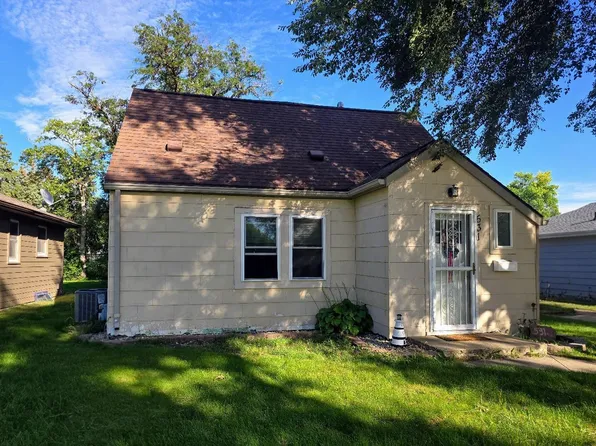 531 6th Ave SW, Pipestone, MN 56164