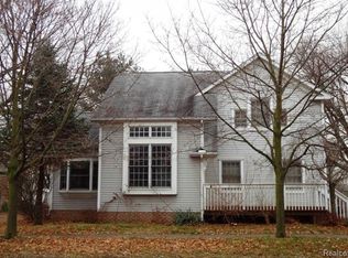 326 E Main St, Pinckney, MI 48169