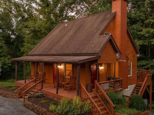 67 Breezy Hill Rd