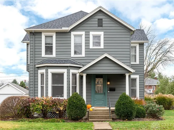 218 S 3rd St, Tipp City, OH 45371