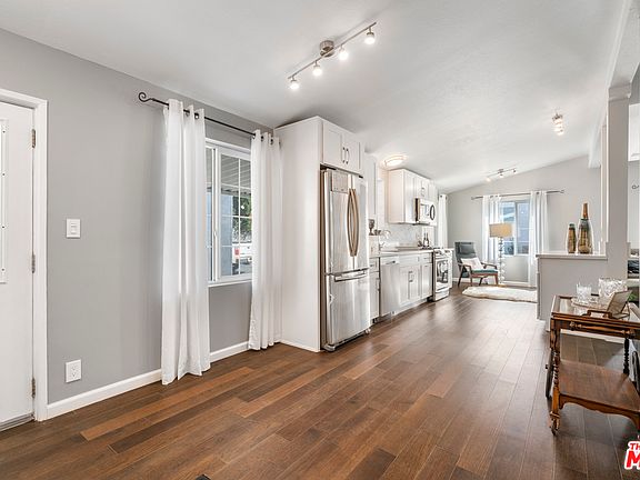 4th image of 23 Bali Ln