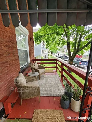 80 Warren Ave Photo 1
