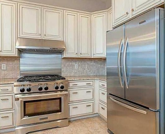 4th image of 1000 Chapel View Blvd Unit 305