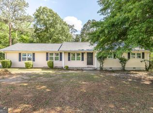 303 Woodhaven Rd, Centerville, GA 31028