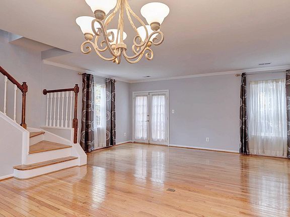 5th image of 6714 Mockingbird Woods Ct