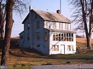 423 Pumping Station Rd, Hanover, PA 17331