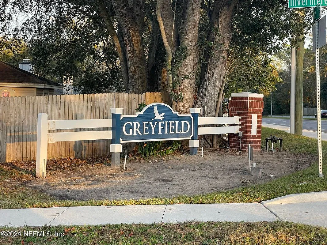 3 bed, 5.0 bath, 1294 sqft, $1,850 — Photo 3