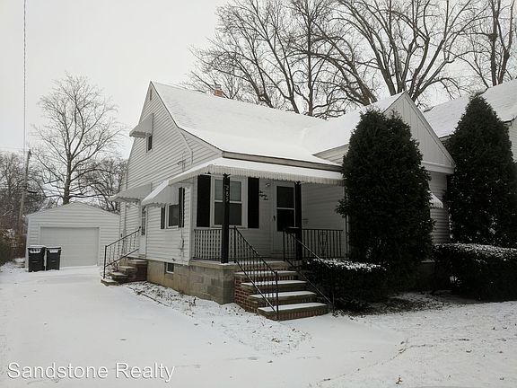 2nd image of 285 Pasadena Ave