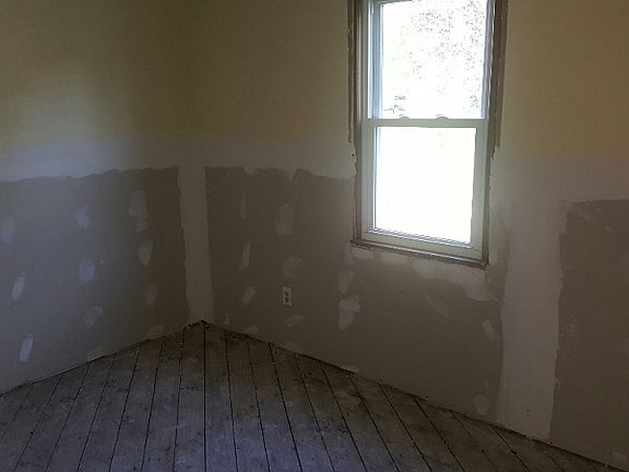 5th image of 618 Boesel Ave