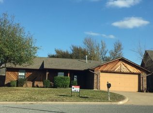 2313 NE 35th St, Lawton, OK 73507