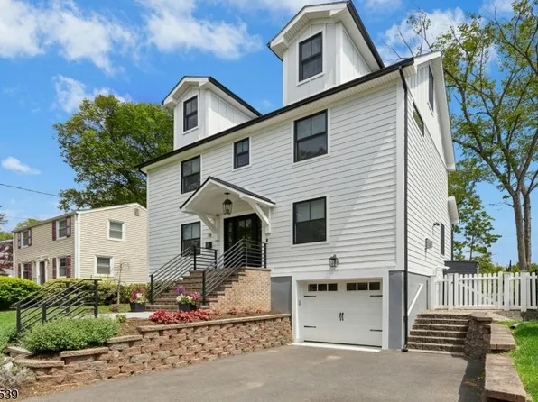 18 University Ave, Chatham Boro, NJ 07928