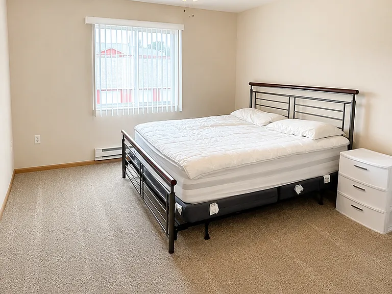 Berry Pointe Luxury Apartments — Photo 56