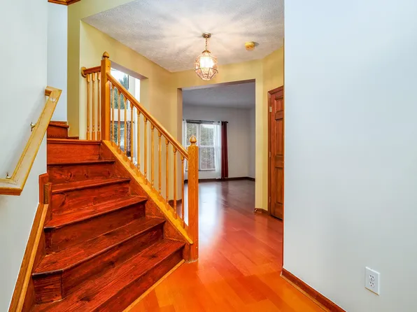 1080 Taylor Mills Dr, Reynoldsburg, OH 43068