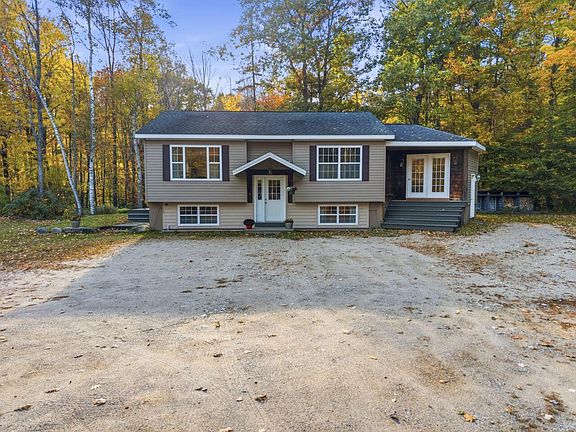 2nd image of 252 Swift River Road