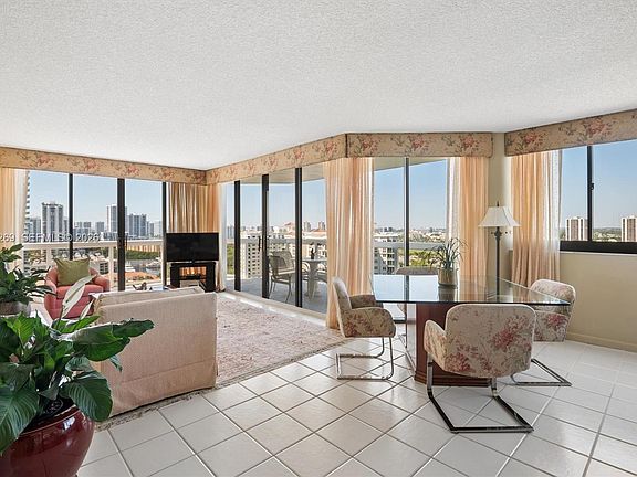 5th image of 20185 E Country Club Dr APT 1805