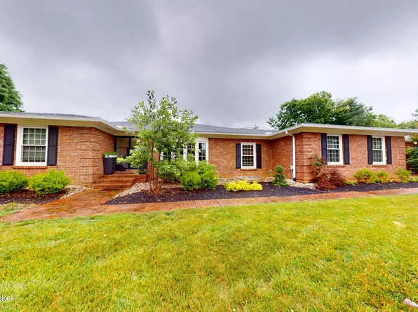 8207 Nottingham Pkwy, Hurstbourne, KY 40222