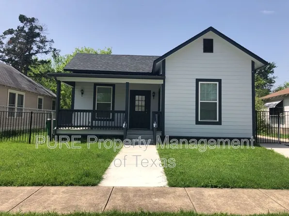 415 Davis St, Taylor, TX 76574