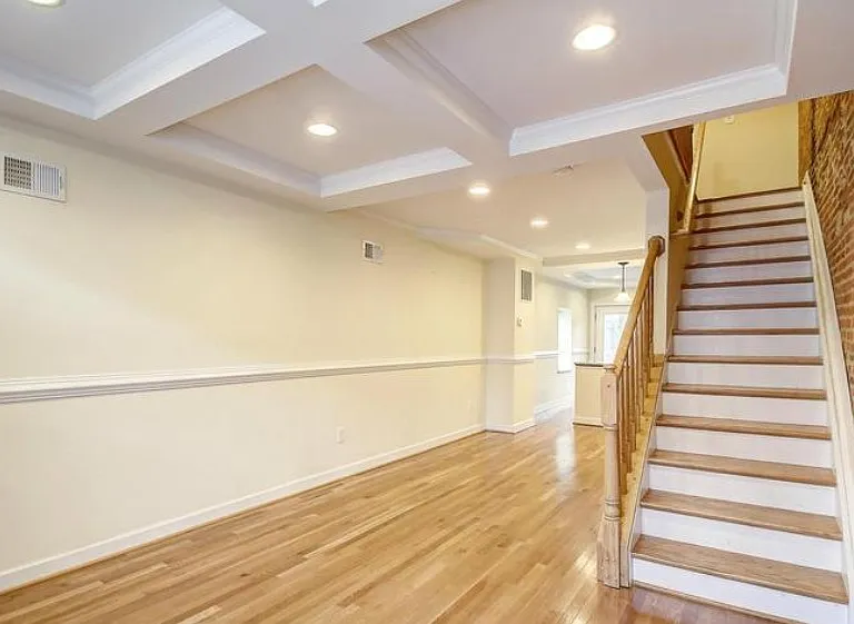 1538 Clarkson St — Photo 7