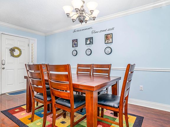 4th image of 312 Prince William Ct