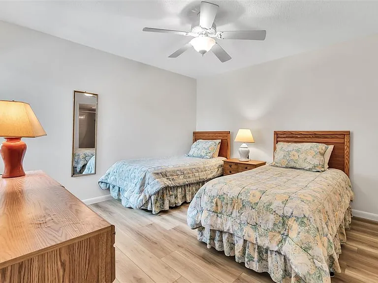 5224 Lake Village Dr #67 — Photo 26