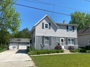 N91W16542 Pershing Ave, Menomonee Falls, WI 53051