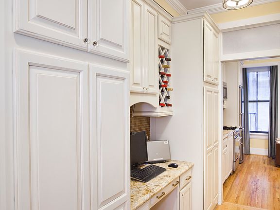 5th image of 105 E 15th St APT 3