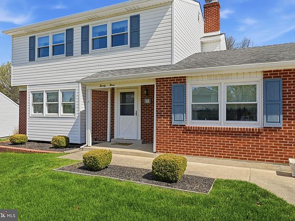 3rd image of 23 Higgins Rd