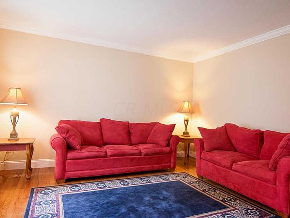 3rd image of 262 Eastwood Ave
