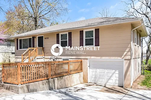 602 Linwood St Photo 1