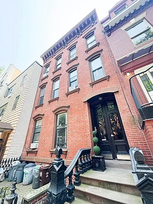 164 India Street #5FAM