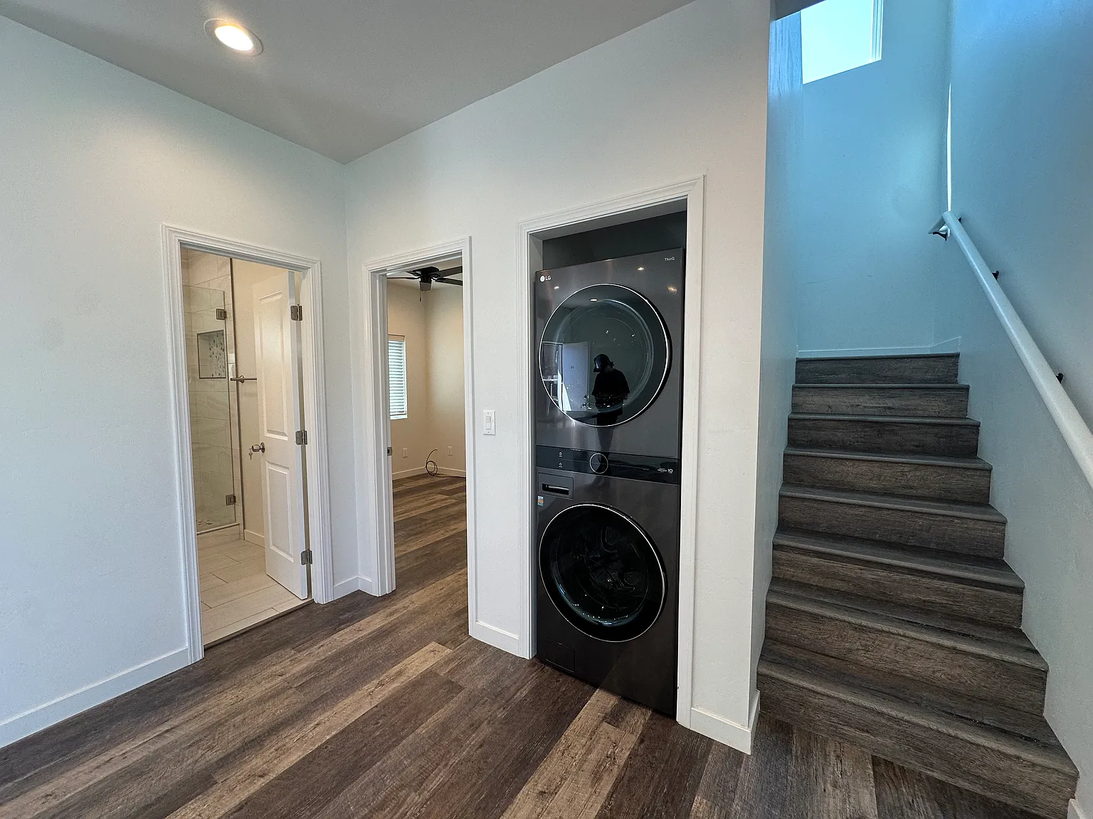 4 bed, 1200 sqft, $5,400 — Photo 4