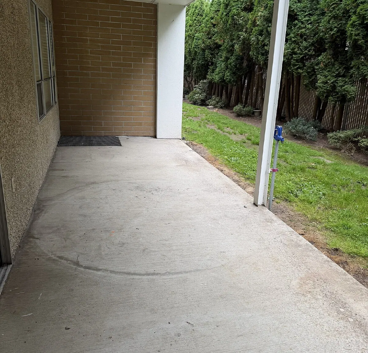 2 bed, 1.0 bath, 900 sqft, $1,525 — Photo 1