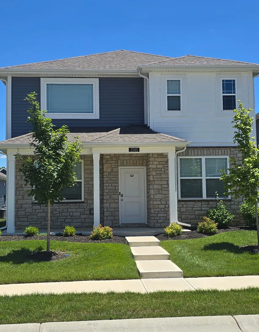 4 bed, 2119 sqft, $2,500 — Photo 1