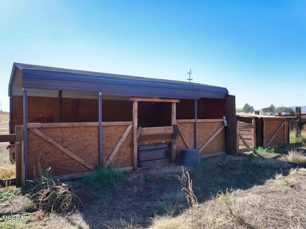 5215 E Sunizona Dr, Pearce, AZ 85625
