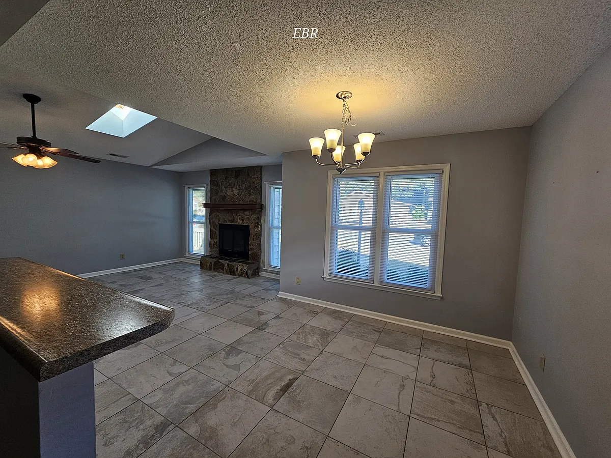 Dining room - 63 Channing Dr