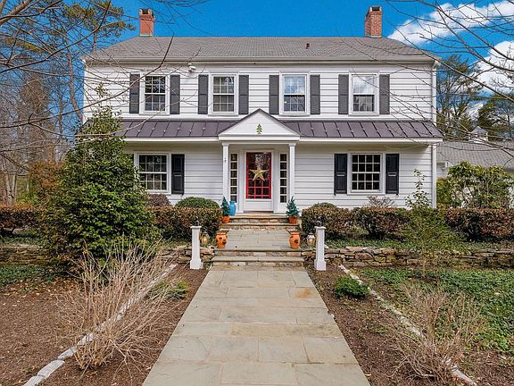 2nd image of 563 Pebble Hill Rd