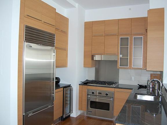 2nd image of 10 W End Ave APT 27D