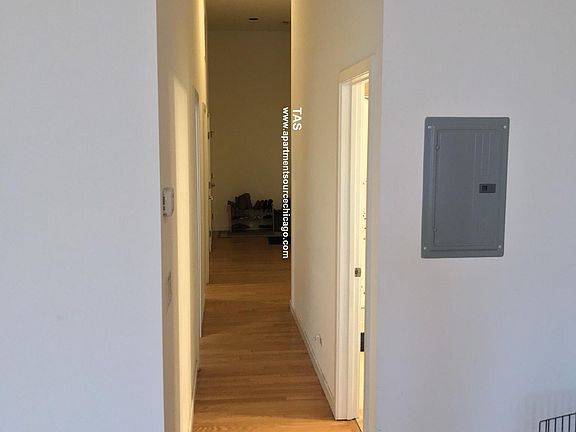 5th image of 2401 W North Ave #203H