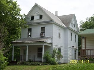 229 E 10th St, Horton, KS 66439