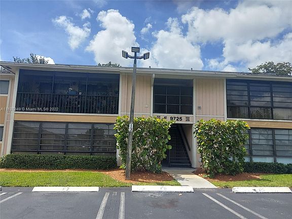 2nd image of 9725 Hammocks Blvd APT 206F