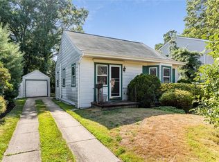 176 Gordon Rd, Valley Stream, NY 11581
