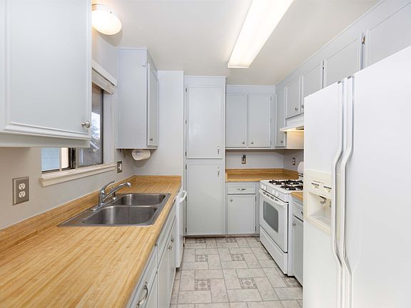 4th image of 3930 Coeur D Alene Ave
