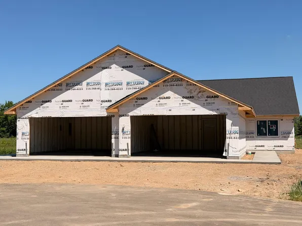 611 Sundance St, Amery, WI 54001
