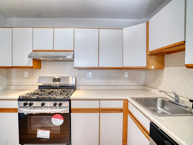 12024 Academy Rd #2 — Photo 4