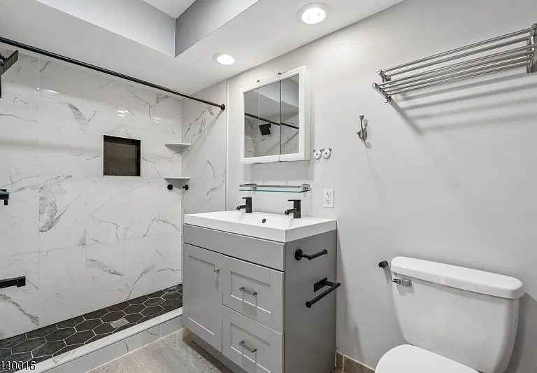 112 Mill St #H — Photo 12