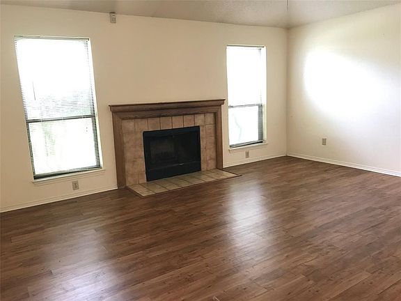 2nd image of 4725 Sausalito Dr