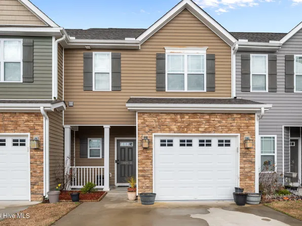 1808 Fox Den Way, Greenville, NC 27858