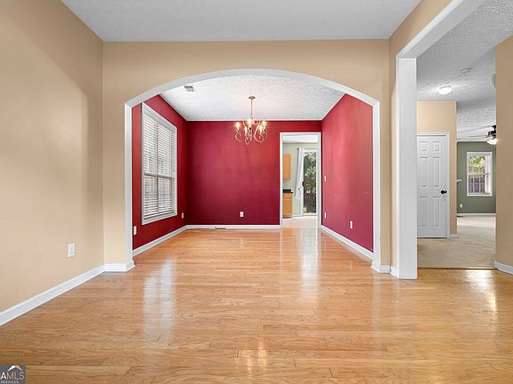 5th image of 224 Copperbend Dr