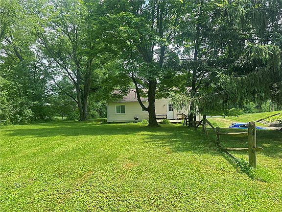 5th image of 131 Camp Meeting Rd